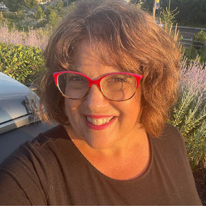 Meet your Posher, Lisa